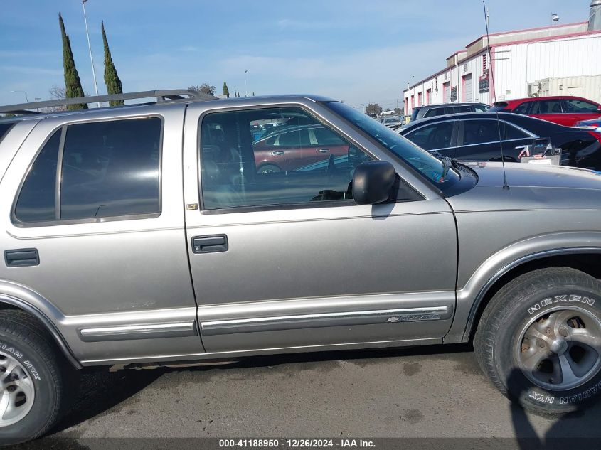 2001 Chevrolet Blazer Lt VIN: 1GNCS13W312125925 Lot: 41188950