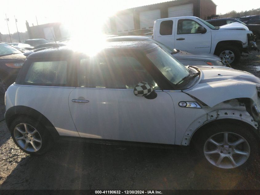 2008 Mini Cooper VIN: WMWMF73508TV33344 Lot: 41190632