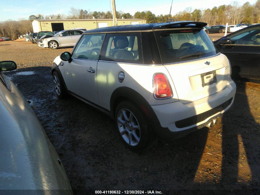 2008 Mini Cooper VIN: WMWMF73508TV33344 Lot: 41190632