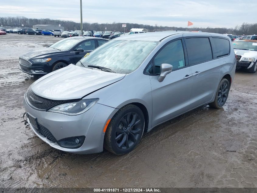 2020 Chrysler Pacifica Touring VIN: 2C4RC1FG0LR145431 Lot: 41191871