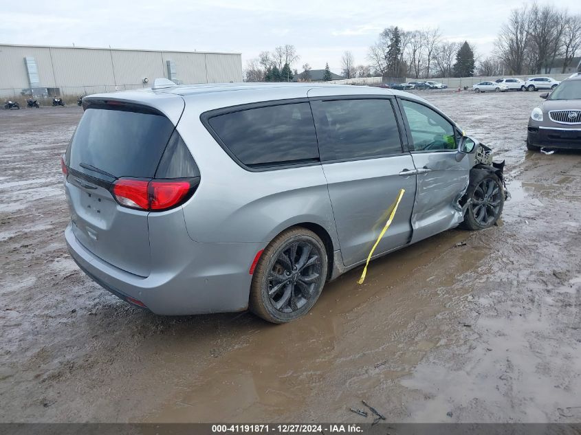 2020 Chrysler Pacifica Touring VIN: 2C4RC1FG0LR145431 Lot: 41191871