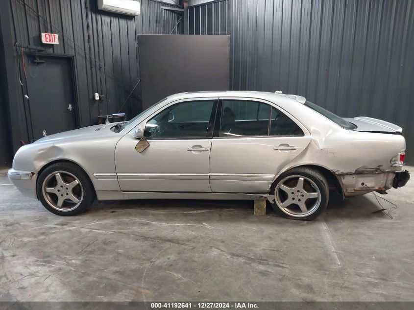 2002 Mercedes-Benz E 320 4M/4M Special Edition VIN: WDBJF82J52X062526 Lot: 41192641