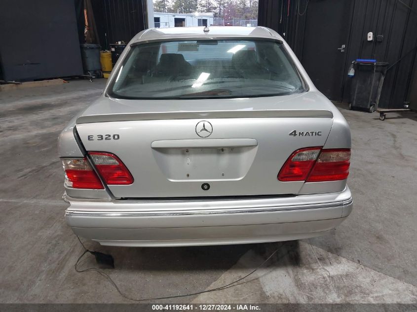 2002 Mercedes-Benz E 320 4M/4M Special Edition VIN: WDBJF82J52X062526 Lot: 41192641