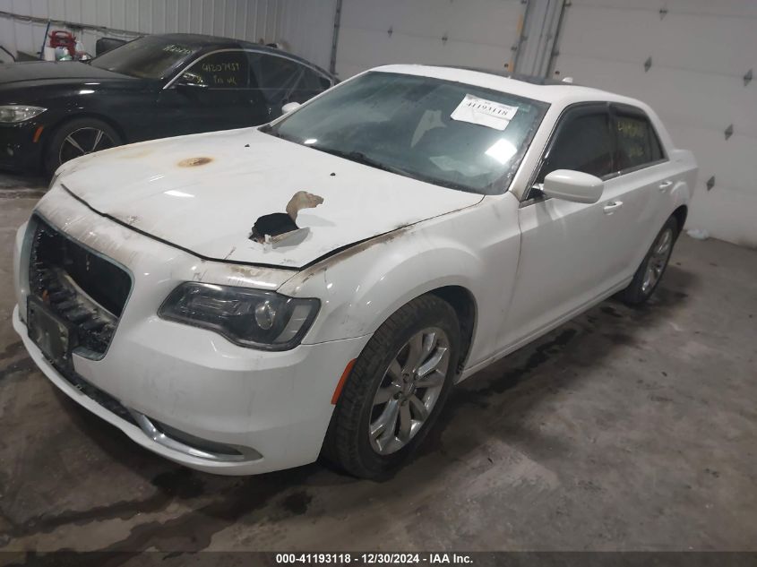 2015 Chrysler 300 Limited VIN: 2C3CCARG0FH830884 Lot: 41193118