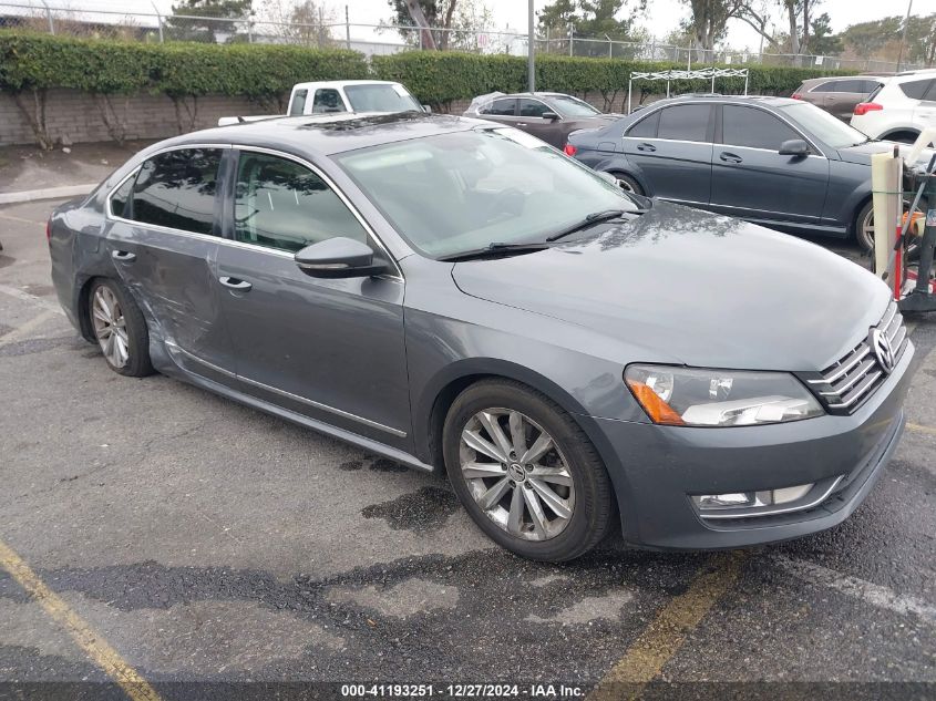 2012 Volkswagen Passat 2.5L Sel Premium VIN: 1VWCP7A37CC021762 Lot: 41193251