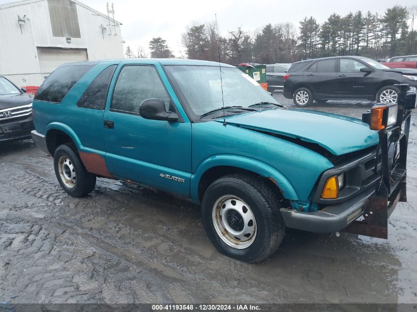 1996 Chevrolet Blazer VIN: 1GNCT18WXTK143881 Lot: 41193548