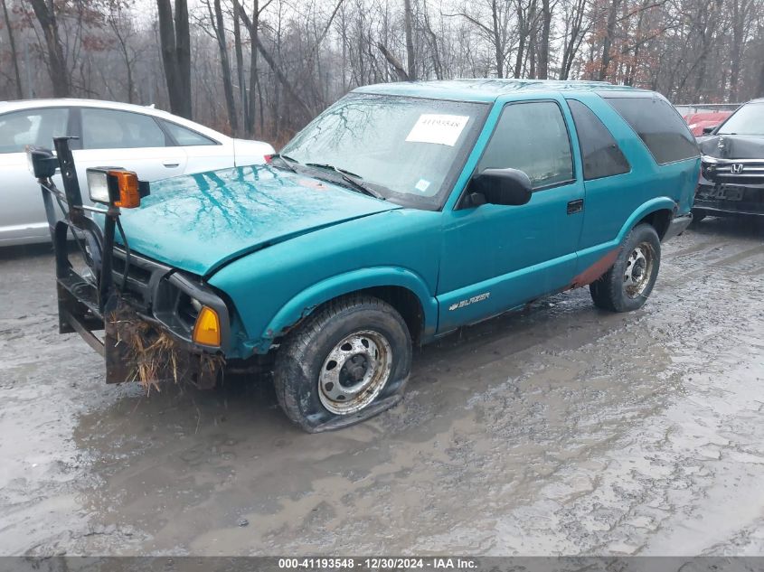 1996 Chevrolet Blazer VIN: 1GNCT18WXTK143881 Lot: 41193548