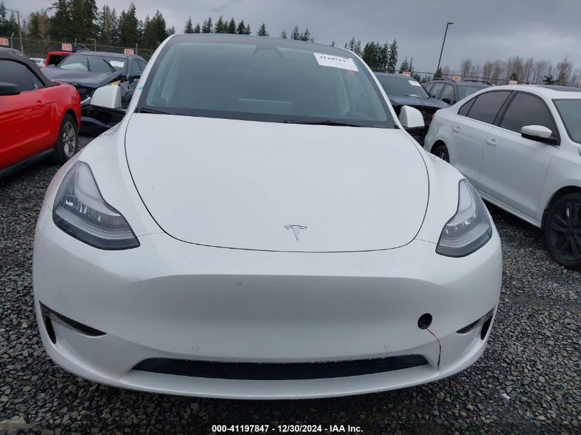 2022 Tesla Model Y Long Range Dual Motor All-Wheel Drive VIN: 7SAYGDEE3NF428795 Lot: 41197847