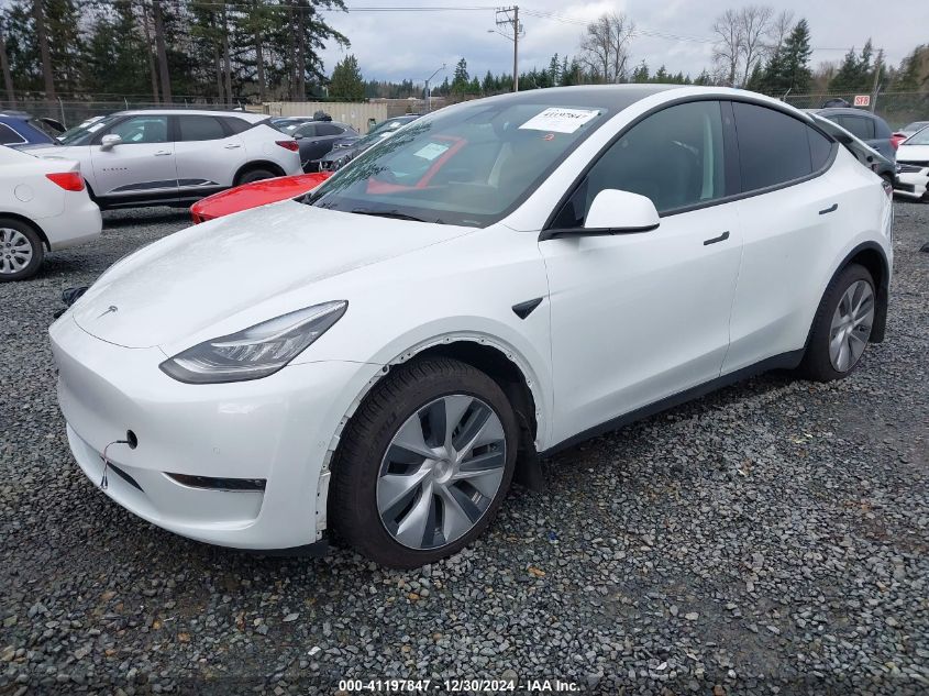 2022 Tesla Model Y Long Range Dual Motor All-Wheel Drive VIN: 7SAYGDEE3NF428795 Lot: 41197847