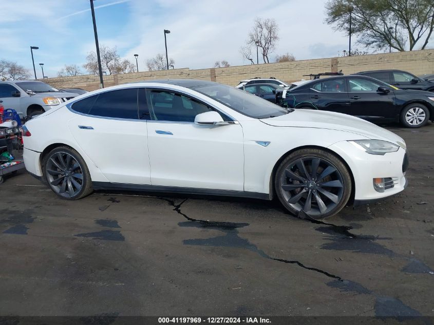 2013 Tesla Model S Performance VIN: 5YJSA1CP5DFP24939 Lot: 41197969