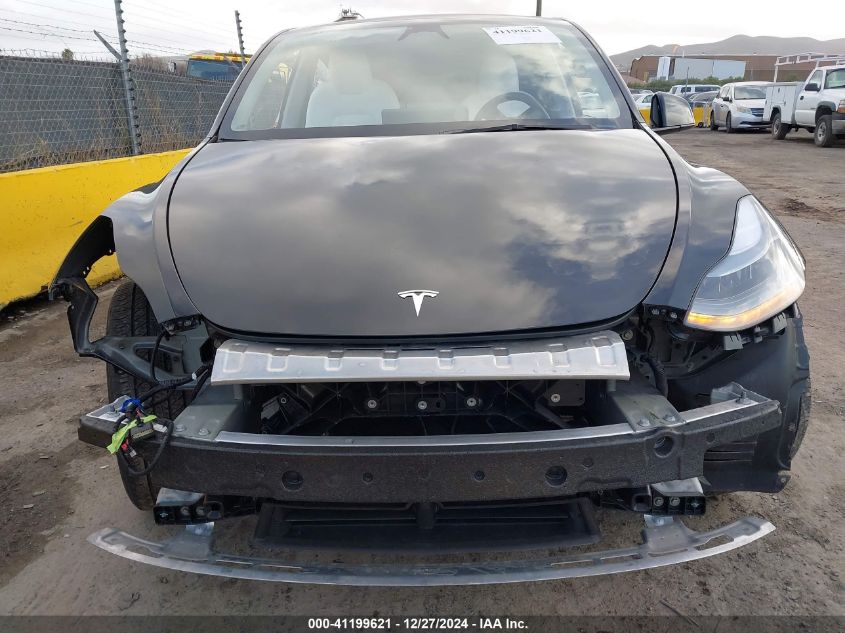 2024 Tesla Model Y Long Range Dual Motor All-Wheel Drive VIN: 7SAYGAEE5RF158330 Lot: 41199621