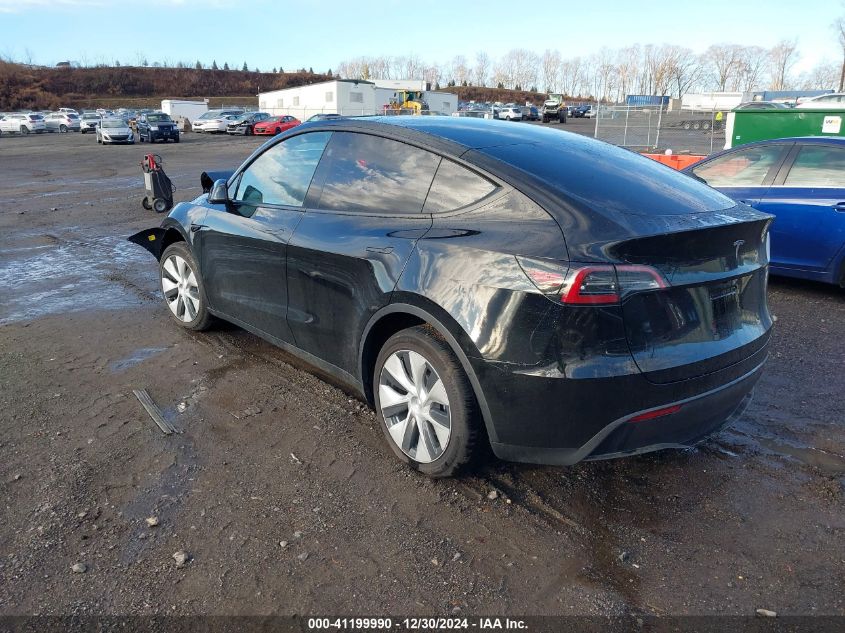 2024 Tesla Model Y Long Range Dual Motor All-Wheel Drive/Rwd VIN: 7SAYGDED9RF055789 Lot: 41199990