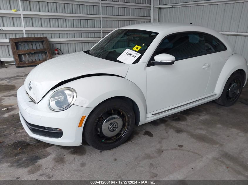 2015 Volkswagen Beetle 1.8T VIN: 3VWJ17ATXFM642182 Lot: 41200164