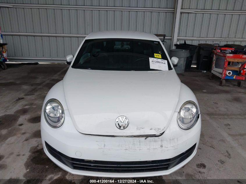 2015 Volkswagen Beetle 1.8T VIN: 3VWJ17ATXFM642182 Lot: 41200164