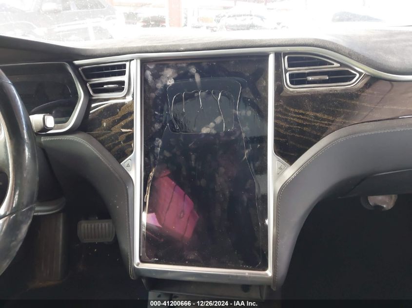 2016 Tesla Model S VIN: 5YJSA1E20GF153379 Lot: 41200666