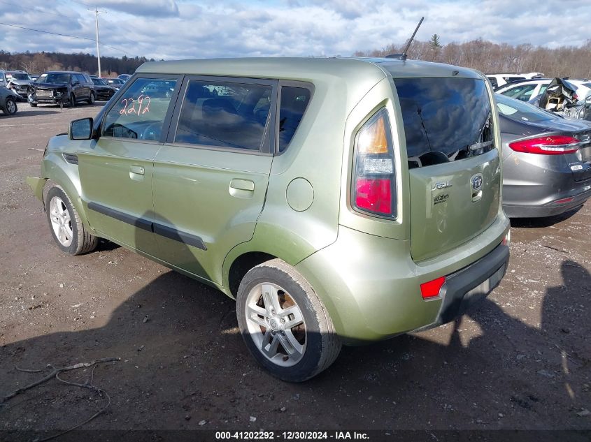 2010 Kia Soul + VIN: KNDJT2A26A7118313 Lot: 41202292