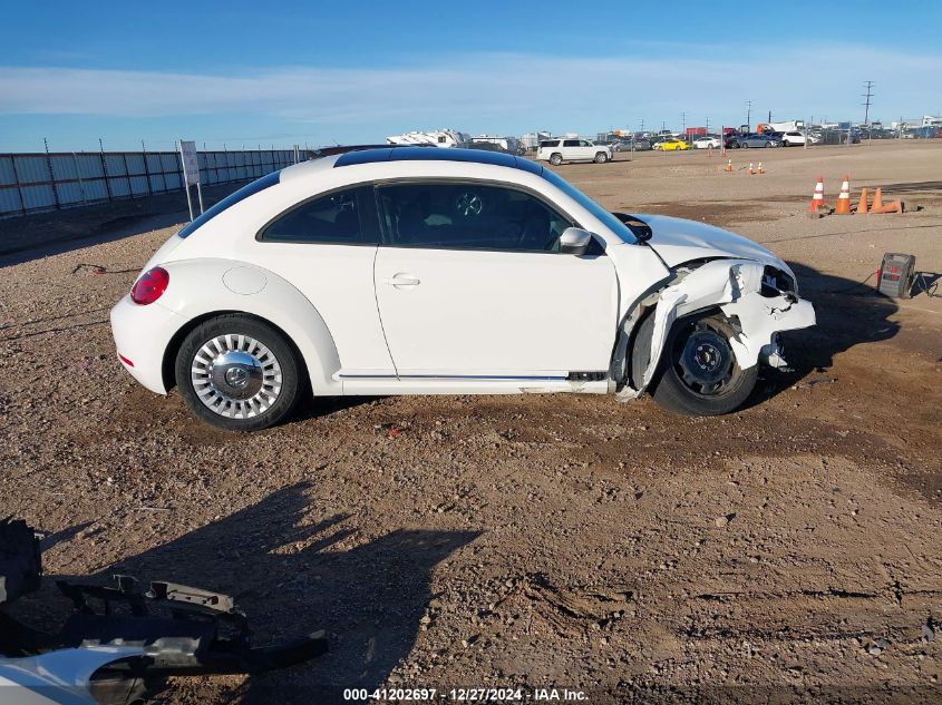 2013 Volkswagen Beetle 2.5L VIN: 3VWJX7AT3DM660437 Lot: 41202697