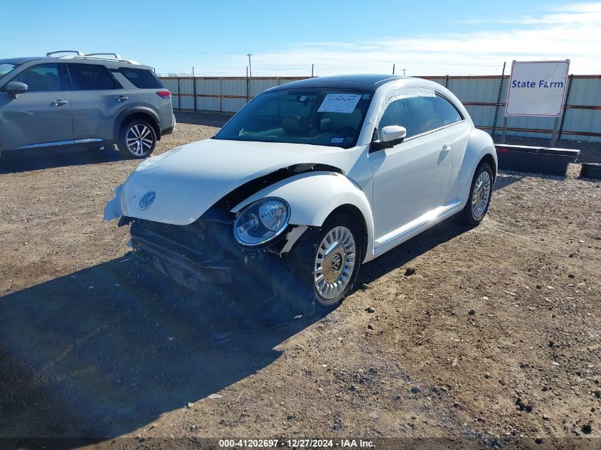 2013 Volkswagen Beetle 2.5L VIN: 3VWJX7AT3DM660437 Lot: 41202697