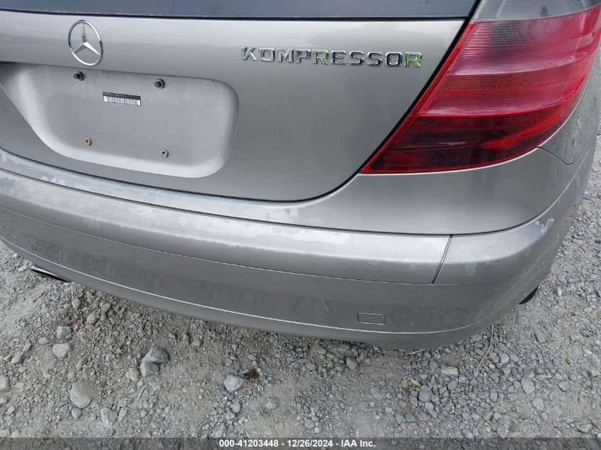 2004 Mercedes-Benz C 230 Kompressor Sport VIN: WDBRN40JX4A585077 Lot: 41203448