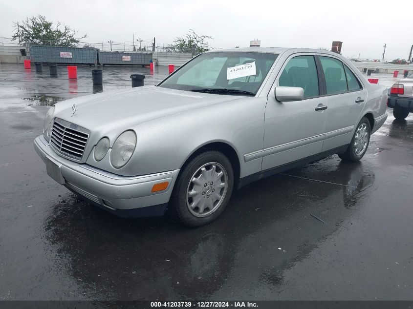 1997 Mercedes-Benz E 320 VIN: WDBJF55F5VJ035954 Lot: 41203739