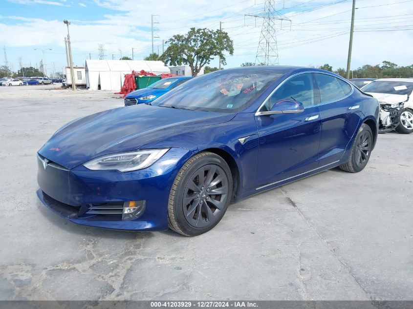 2018 Tesla Model S 100D/75D/P100D VIN: 5YJSA1E24JF275735 Lot: 41203929