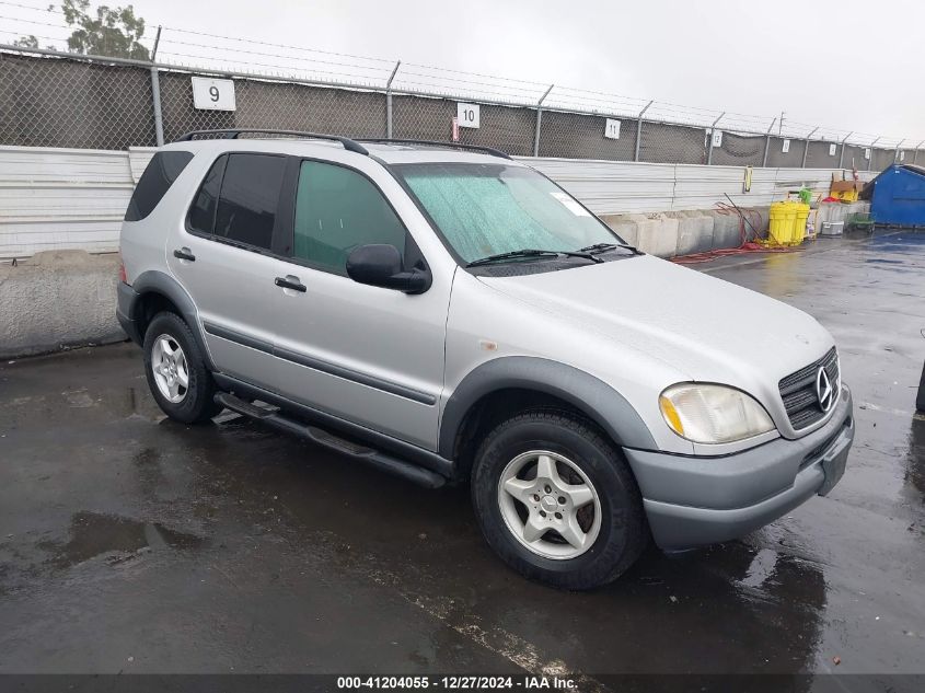 1998 Mercedes-Benz Ml 320 Classic VIN: 4JGAB54E1WA045397 Lot: 41204055