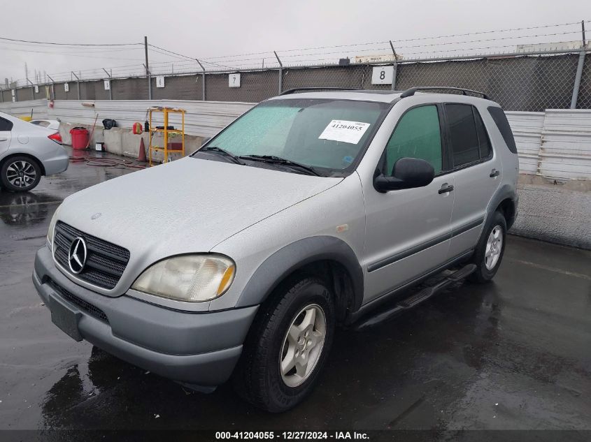 1998 Mercedes-Benz Ml 320 Classic VIN: 4JGAB54E1WA045397 Lot: 41204055