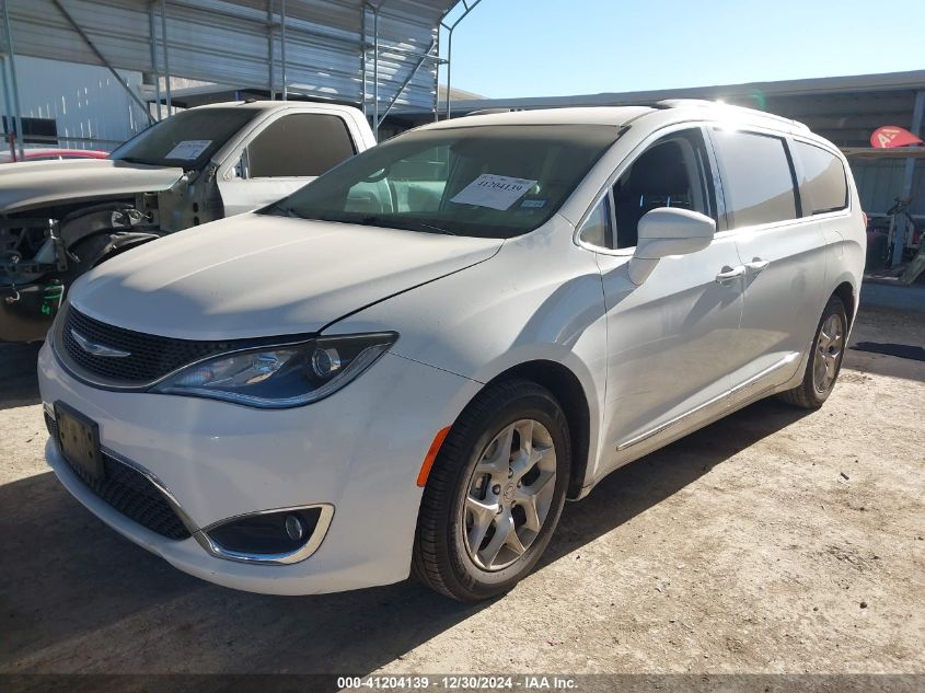 2020 Chrysler Pacifica Touring L VIN: 2C4RC1BG2LR117913 Lot: 41204139