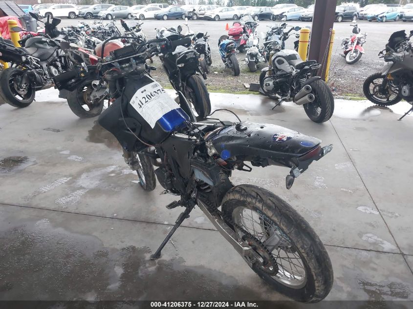 2007 Suzuki Dr-Z400 S VIN: JS1SK43A372103582 Lot: 41206375