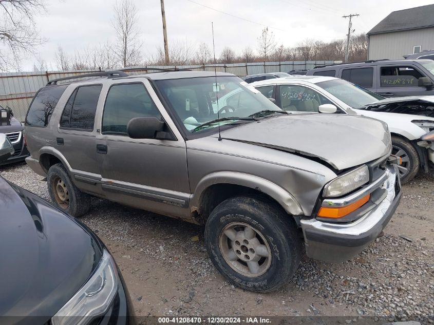 2000 Chevrolet Blazer VIN: 1GNDT13W4Y2335316 Lot: 41208470