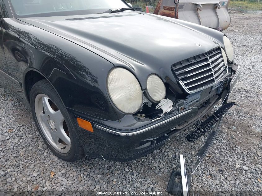 2000 Mercedes-Benz E 320 4Matic VIN: WDBJF82J7YX041427 Lot: 41209181