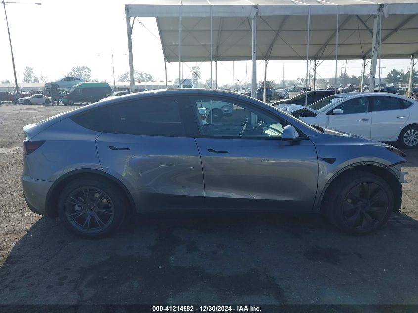 2024 Tesla Model Y Long Range Dual Motor All-Wheel Drive/Rwd VIN: 7SAYGDED5RF193622 Lot: 41214682