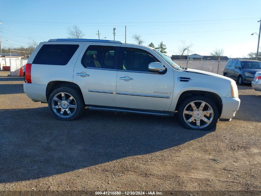 2009 Cadillac Escalade Luxury VIN: 1GYFK23209R201140 Lot: 41215880