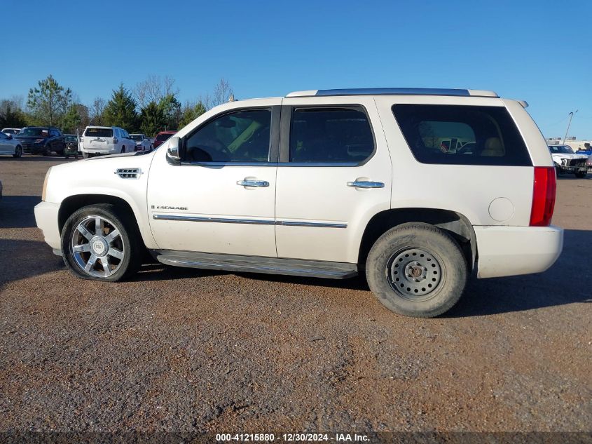 2009 Cadillac Escalade Luxury VIN: 1GYFK23209R201140 Lot: 41215880