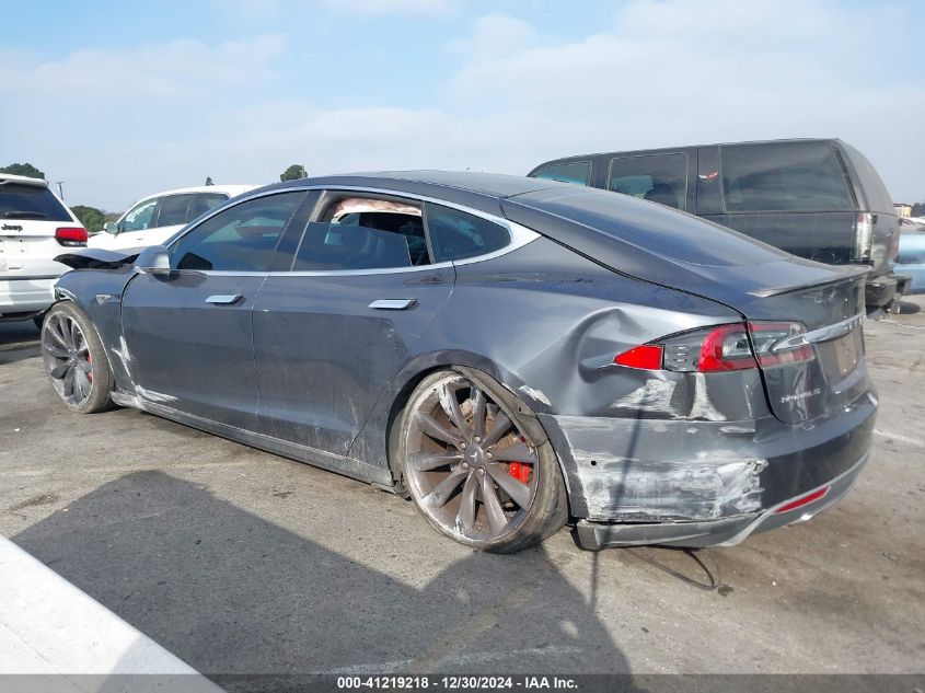 2015 Tesla Model S 85D/P85D VIN: 5YJSA1E48FF112739 Lot: 41219218