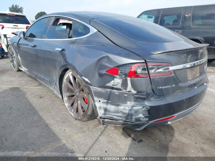 2015 Tesla Model S 85D/P85D VIN: 5YJSA1E48FF112739 Lot: 41219218