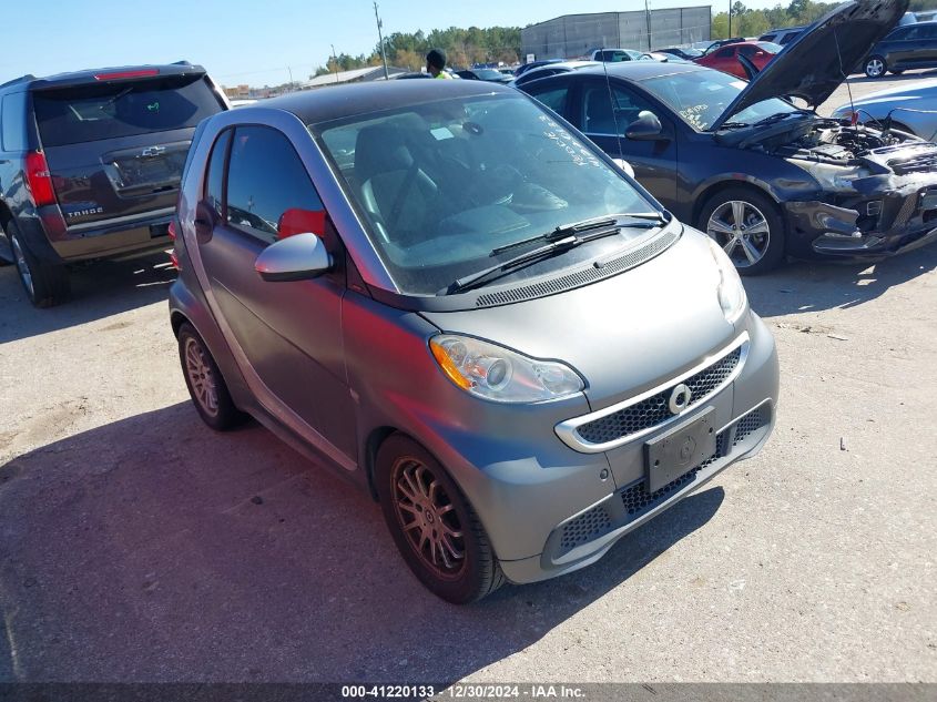 2013 Smart Fortwo Passion/Pure VIN: WMEEJ3BA1DK643186 Lot: 41220133