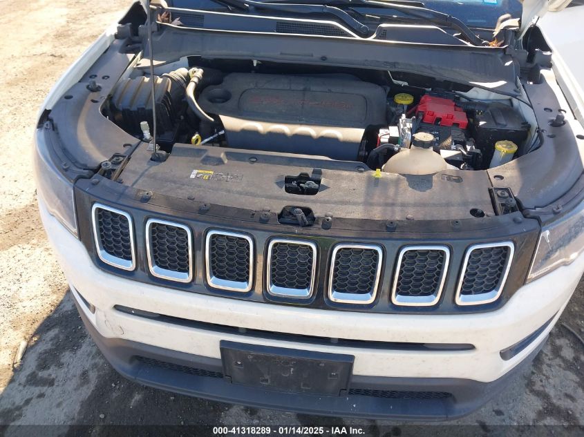 2019 Jeep Compass Latitude 4X4 VIN: 3C4NJDBB5KT742280 Lot: 41318289