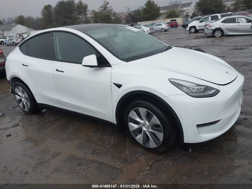 2022 Tesla Model Y Long Range Dual Motor All-Wheel Drive VIN: 7SAYGDEE0NF368362 Lot: 41465147