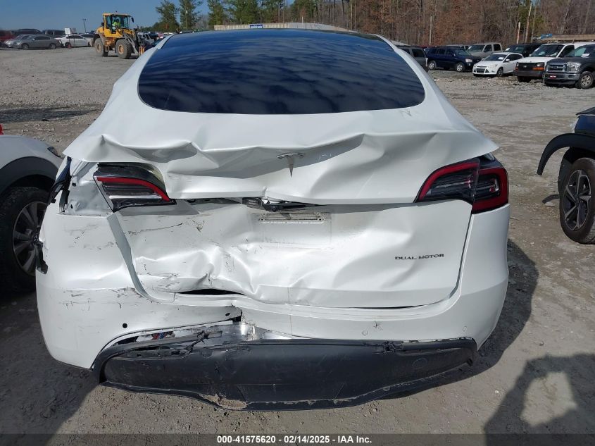 2021 Tesla Model Y Long Range Dual Motor All-Wheel Drive VIN: 5YJYGDEE1MF256620 Lot: 41575620