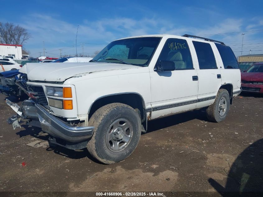 1998 GMC Yukon Slt VIN: 1GKEK13R2WJ718818 Lot: 41668906