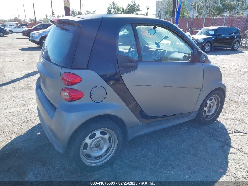 2013 Smart Fortwo Passion/Pure VIN: WMEEJ3BA1DK647416 Lot: 41676693