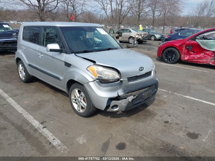 2011 Kia Soul + VIN: KNDJT2A27B7345608 Lot: 41757752