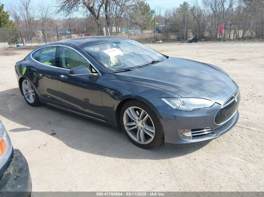 2014 Tesla Model S P85 VIN: 5YJSA1H11EFP53330 Lot: 41764904