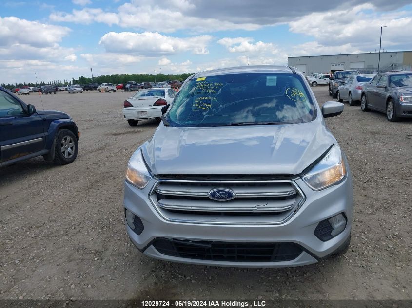 2019 Ford Escape Se VIN: 1FMCU9GD5KUB17157 Lot: 12029724