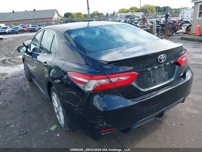 2018 Toyota Camry L/Le/Xle/Se/Xse VIN: 4T1B11HK6JU020101 Lot: 12098205