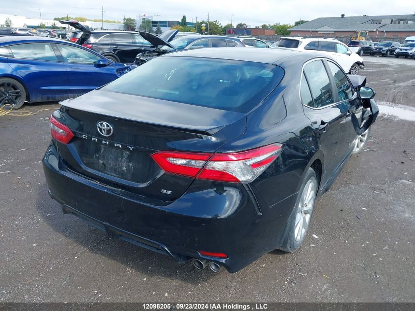 2018 Toyota Camry L/Le/Xle/Se/Xse VIN: 4T1B11HK6JU020101 Lot: 12098205