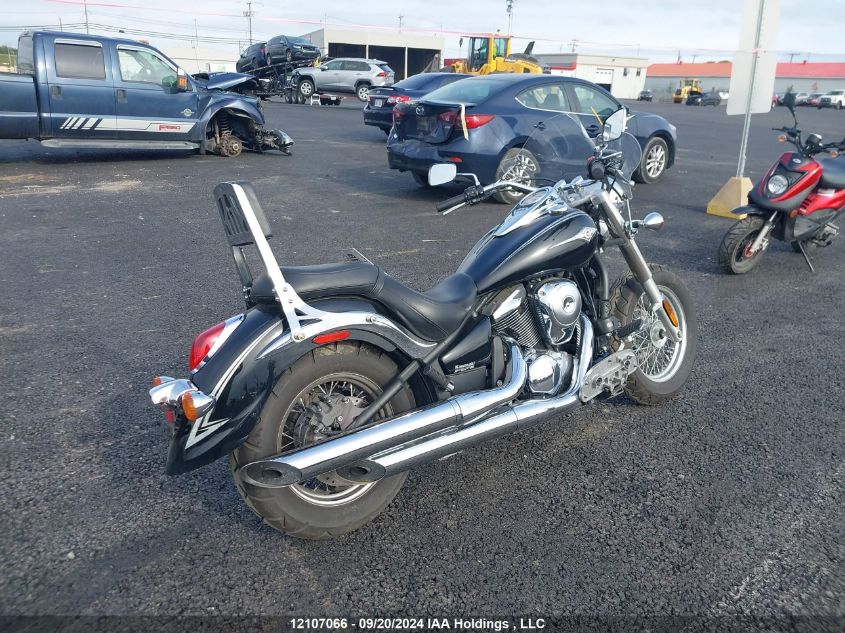 2011 Kawasaki Vn900 B VIN: JKAVN2B12BA067697 Lot: 12107066