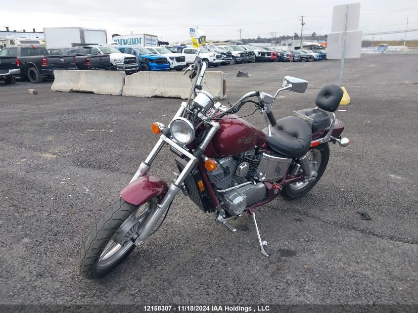 1988 Honda Vt1100 C VIN: 1HFSC1828JA300334 Lot: 12158307