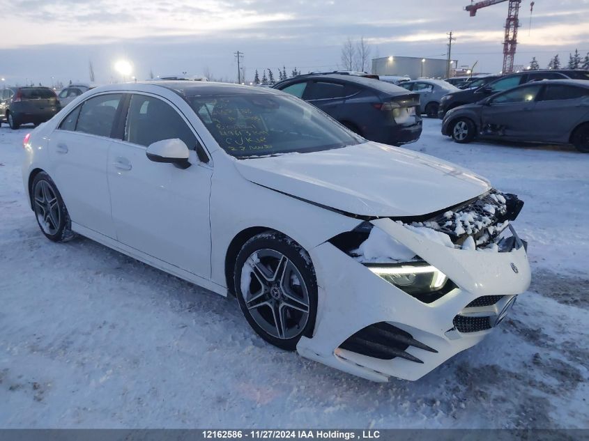 2019 Mercedes-Benz A-Class VIN: WDD3G4FB7KW001001 Lot: 12162586